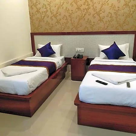 Hotel Ur Comforts-3