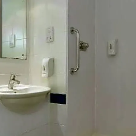 Travelodge Barrow In Furness-2