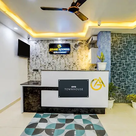Townhouse Grand Address Hotel And Banquet-3