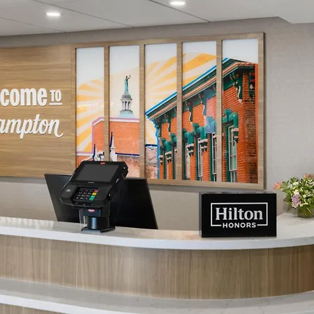 Hampton Inn Staunton-3