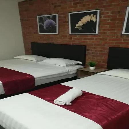 Rock & Roll Hotel Klang-2