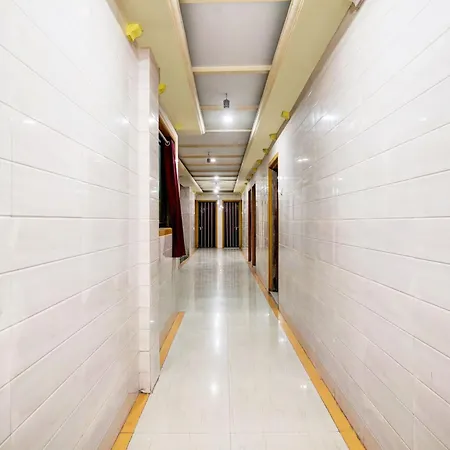 Hotel O Vijay Lodging & Boarding-3