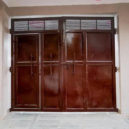 Hotel The Arrow Near Paschim Vihar-3
