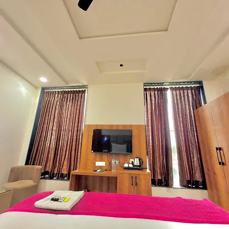Hotel Majestic Heights-2