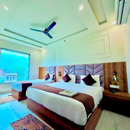 Hotel Majestic Heights-2