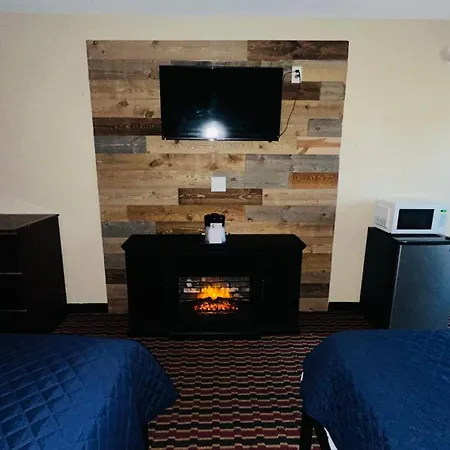 Chesaning Inn & Suites-3