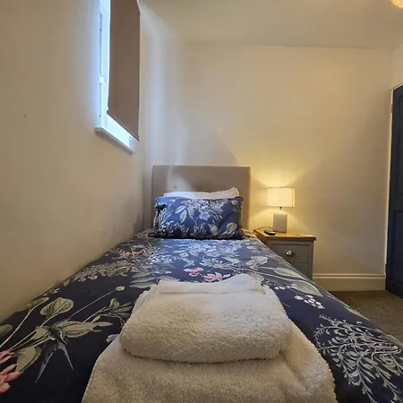 The Burford Hideaway-2