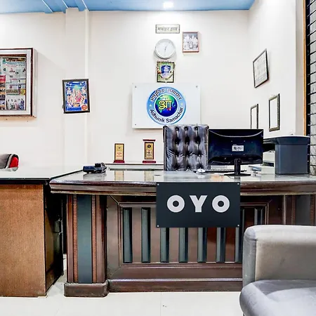Spot On By Oyo Adhunik Publishing And Guest House-2