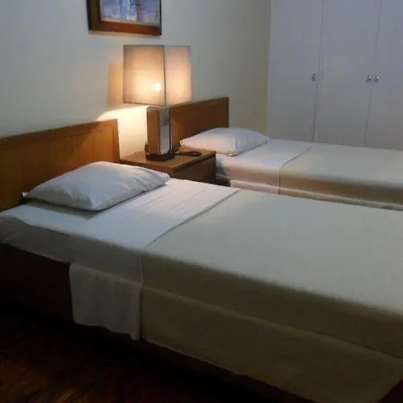 Amorsolo Mansion Hotel-2