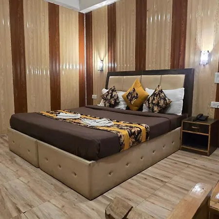 The White Yak Hotel-2