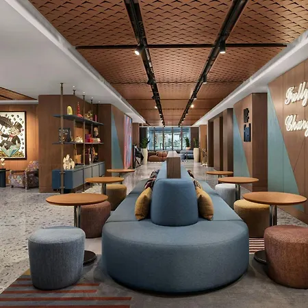 Aloft By Marriott Istanbul Karakoy-3