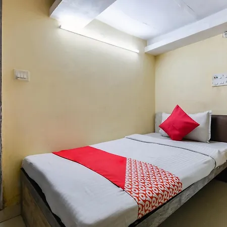 Hotel O A One Guest House New Market-3