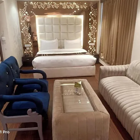 Hotel Signature Grand-2