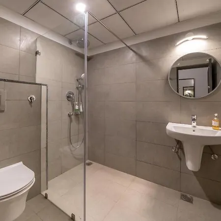 Loft 24-3