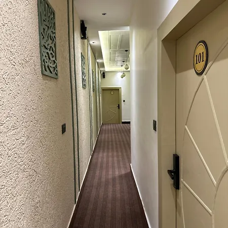 Divine Hotel-3