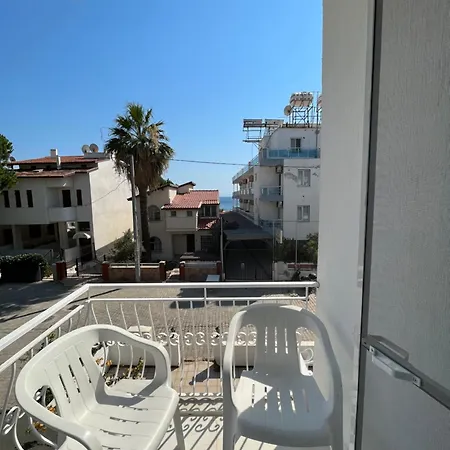 Tiffany Otel-2