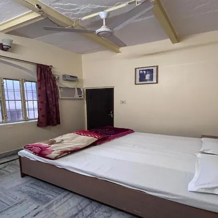 Sri Venkateshwar Lodge-3