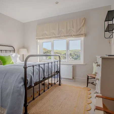 Hope Cove House-2