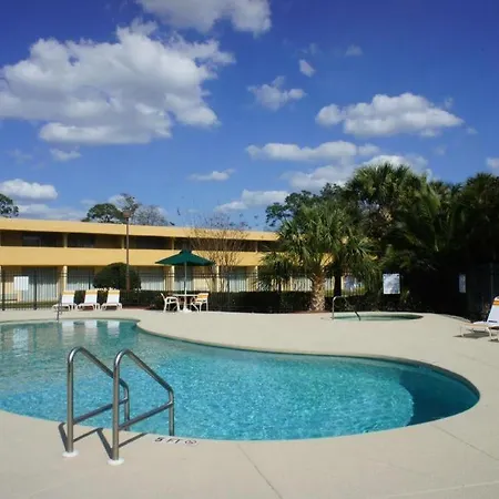 Baymont By Wyndham Intl Speedway I-95 Daytona Beach-2