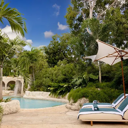 Blue Monkey Hotel & Beach Club-3
