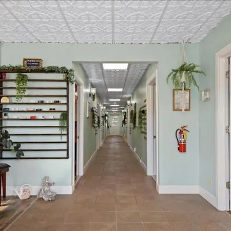 Monroe Street Suites-3
