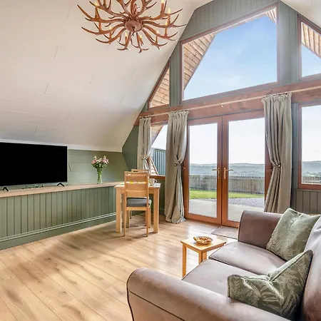 Thornton Park Farm Lodges-3