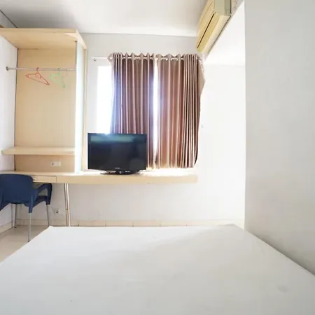 Townhouse Oak Hotel Niaga Surabaya-2