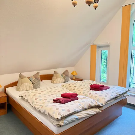 Pension Zum Rheinsberger Leuchtturm-3