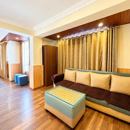 Hotel Himalayan Retreat Darjeeling-3