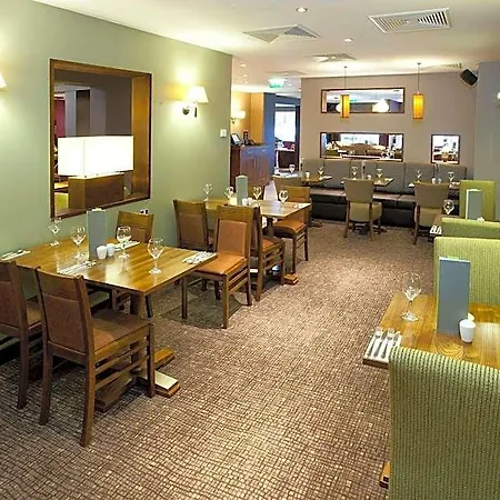 Premier Inn Inverness Centre - River Ness-3