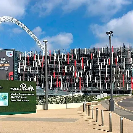Premier Inn London Wembley Stadium-3