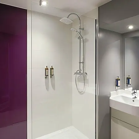 Premier Inn Milton Keynes Central-2