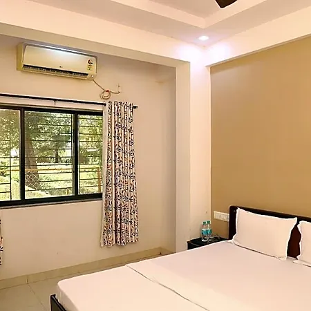 Hotel Avalon Palms Agra-2