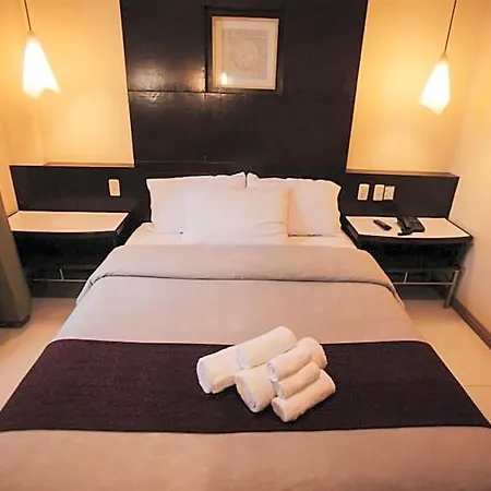 Crown Hotel-3