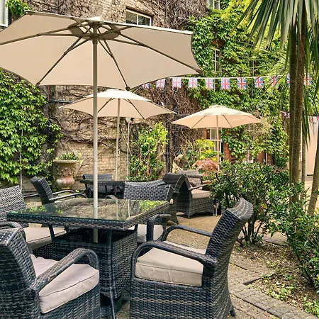 Mercure Salisbury White Hart Hotel & Apartments-3