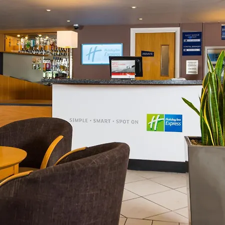 Holiday Inn Express Gloucester - South By Ihg-2