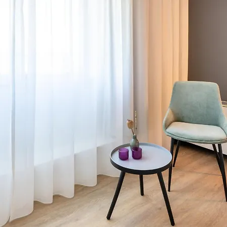 Select Hotel Maastricht-3