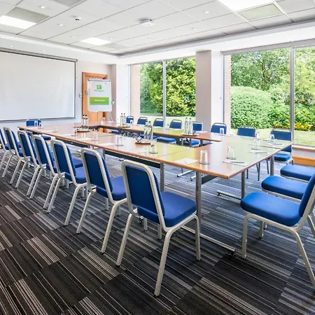 Holiday Inn London - Gatwick Airport By Ihg-2