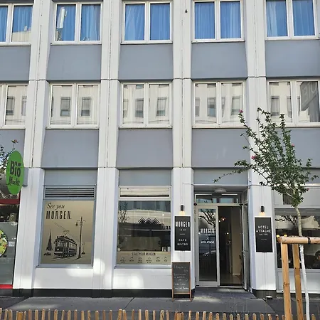 Hotel Attaché-3
