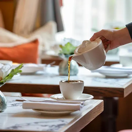 The Capital Hotel, Apartments & Townhouse - Small Luxury Hotels Of The World-3