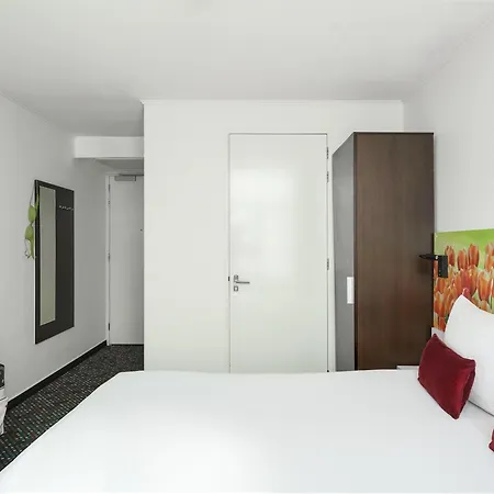 Ibis Styles Amsterdam City-2