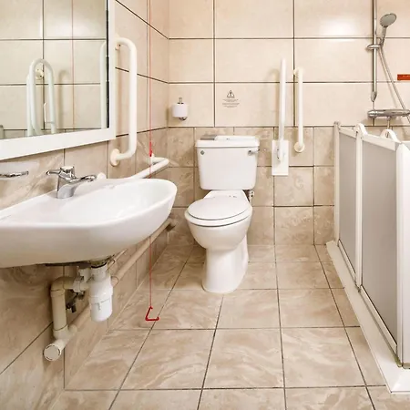 Mercure Chester Abbots Well Hotel-3