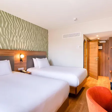 Hilton Garden Inn Brussels City Centre-3