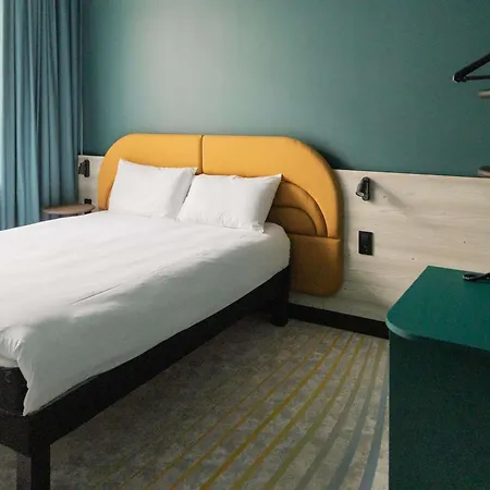 Ibis Styles Brugge Centrum-3