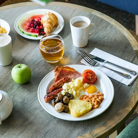 Holiday Inn Peterborough West By Ihg-3