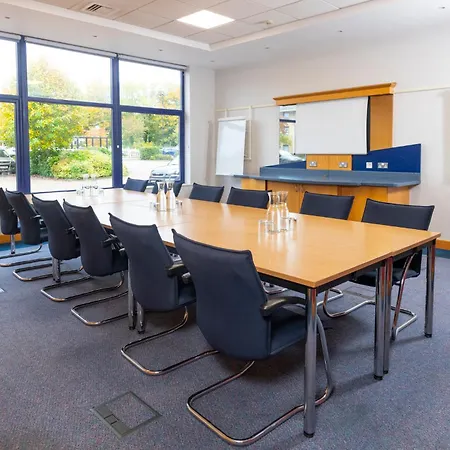 Holiday Inn Express Milton Keynes By Ihg-2