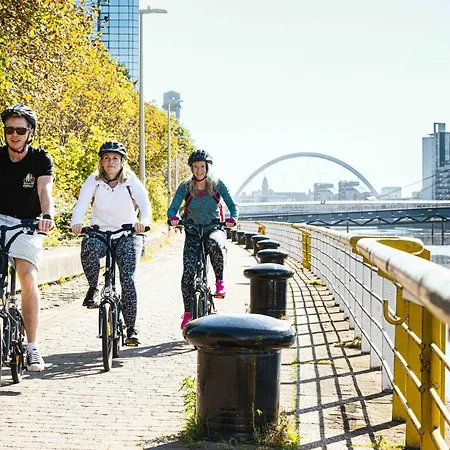 Holiday Inn Express Glasgow City Riverside By Ihg-2