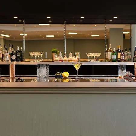 Novotel London West-3