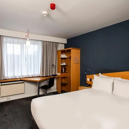 Holiday Inn Express Warwick - Stratford-Upon-Avon By Ihg-2
