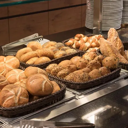 Holiday Inn Munich Unterhaching, an IHG Hotel-2